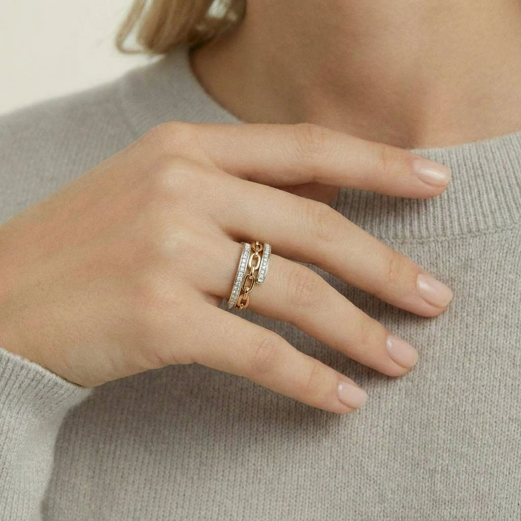 Anillo de Cristal con Eslabones de Cadena